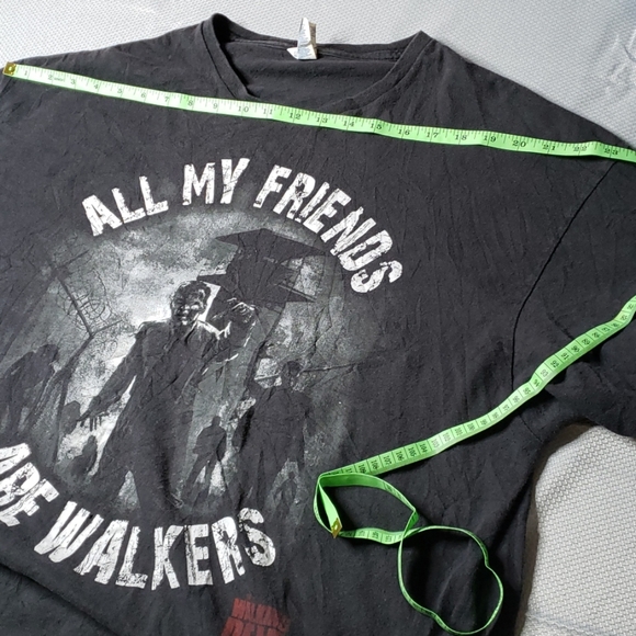 Walking Dead "All My Friends Are Walkers" Tee - 2X - Picture 5 of 8